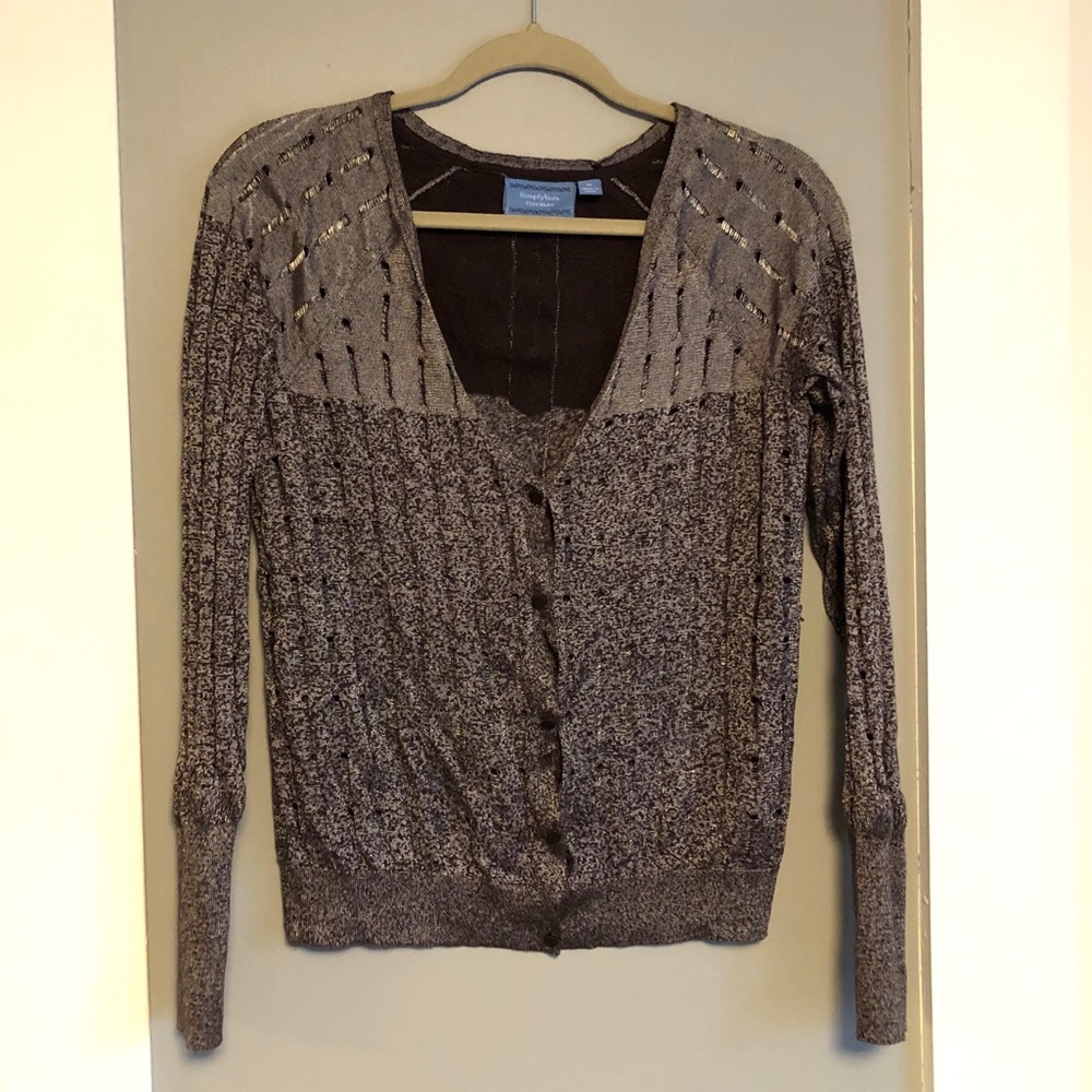 5/$30 Simply Vera grey cardigan M